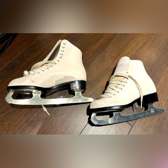 Girls figure skates - Picture 3 of 3